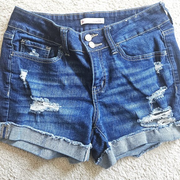 SO Favorite Midi Jean Shorts - Picture 1 of 4